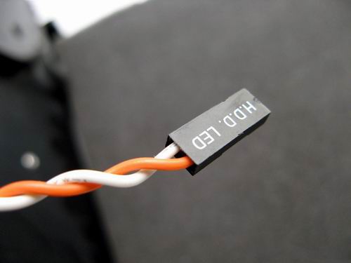 硬盘指示灯跳线正负极介绍